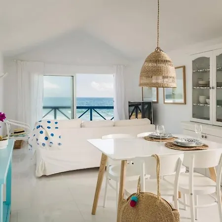 Casa Charcon Alto, En Primera Linea De Mar - Lanzarote Famara