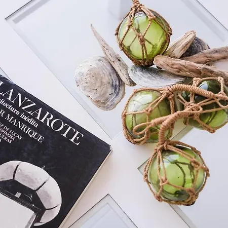 Casa Charcon Alto, En Primera Linea De Mar - Lanzarote